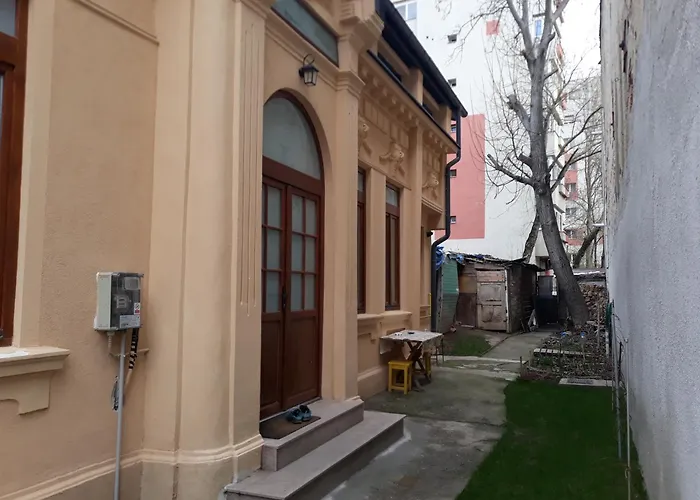 Charming In The Heart Of *